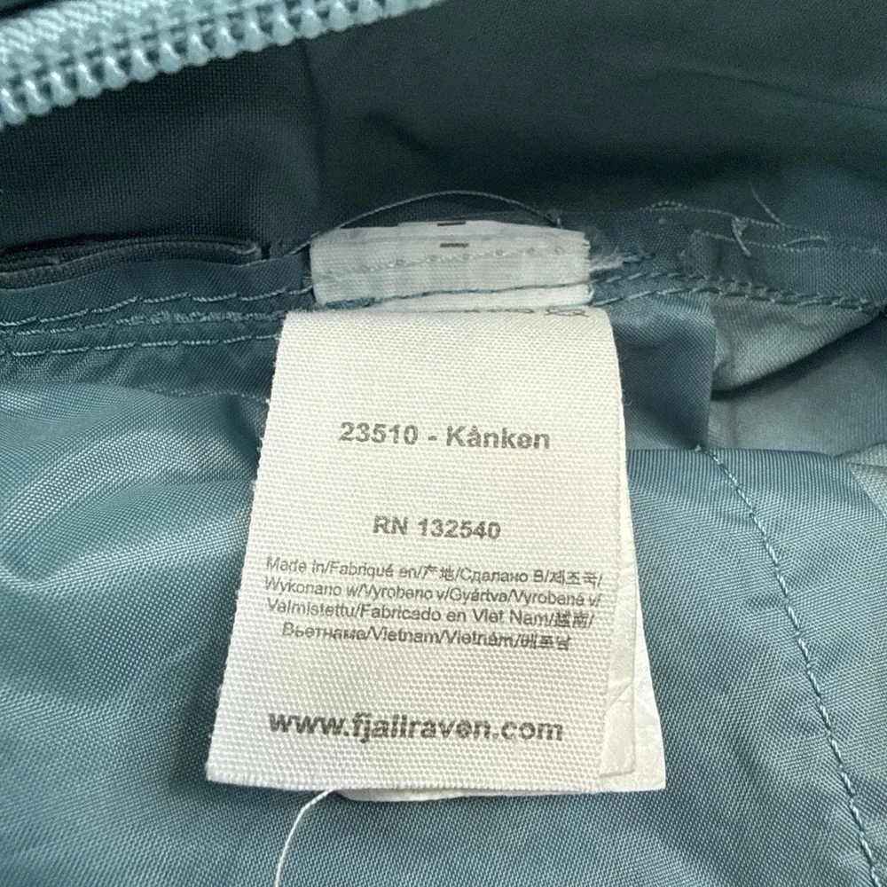 Fjallraven Kanken backpack blue water resistant quick dry pockets handles 23510